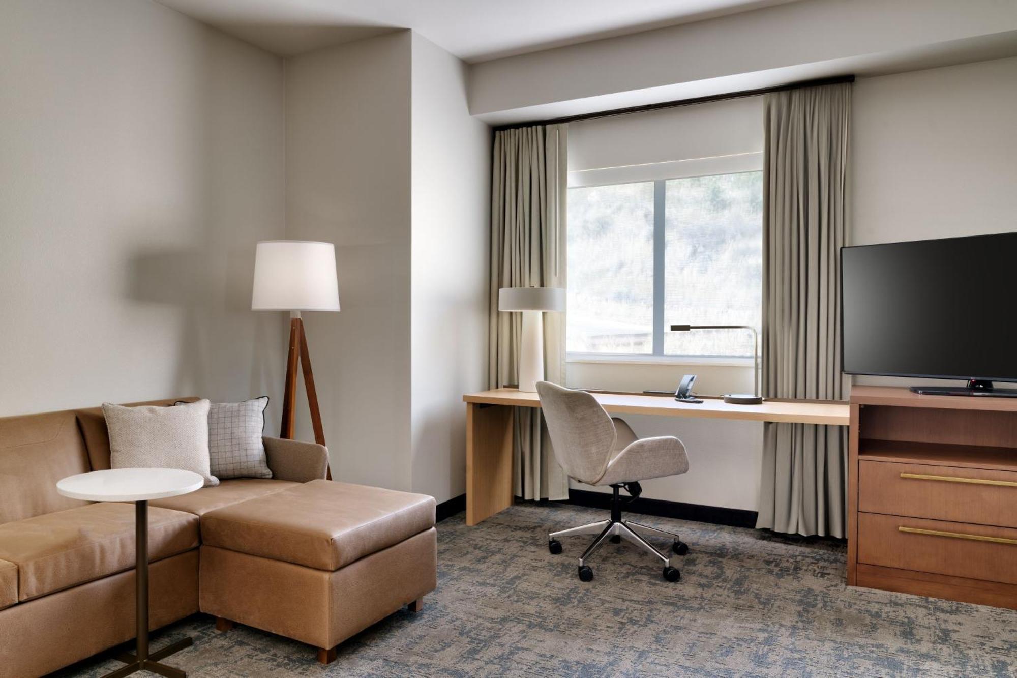 By Marriott 3*