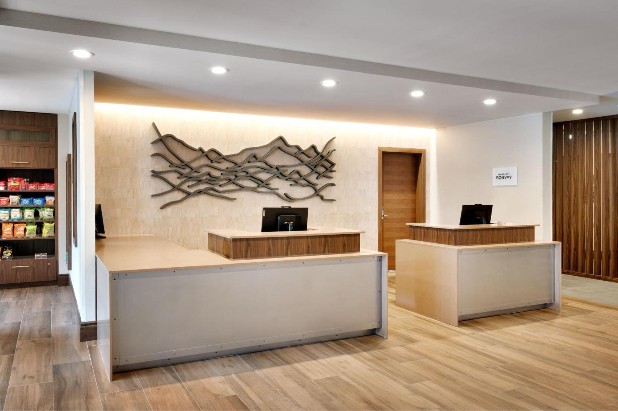 By Marriott 3* Vail
